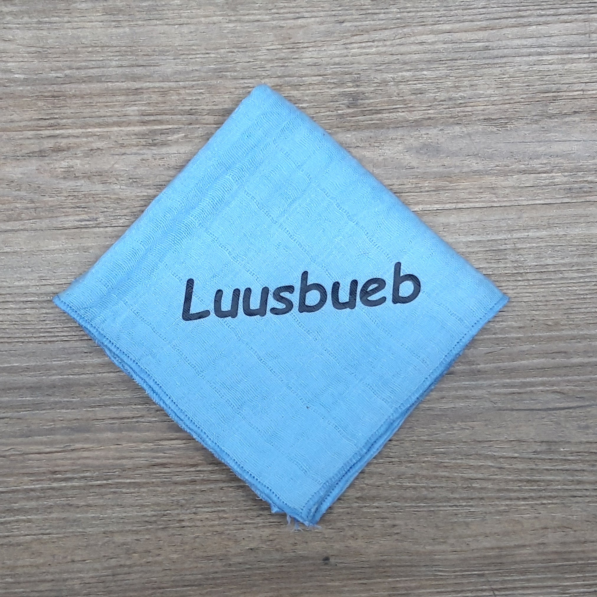 Nuscheli Luusbueb, diverse Farben