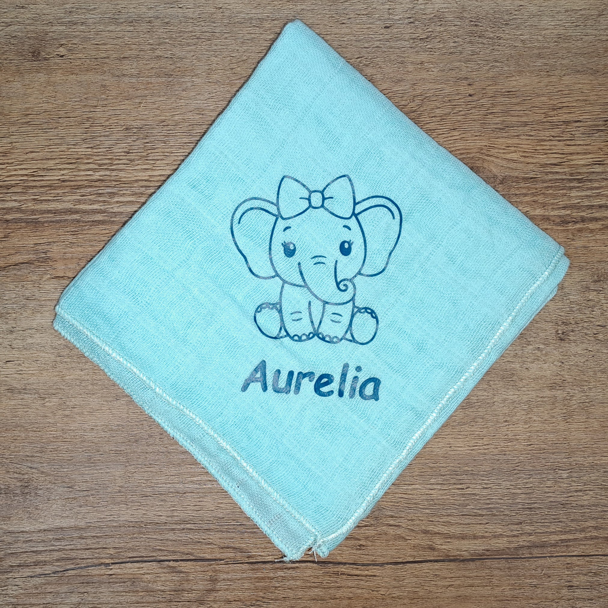 Nuscheli Elefant weiblich, diverse Farben