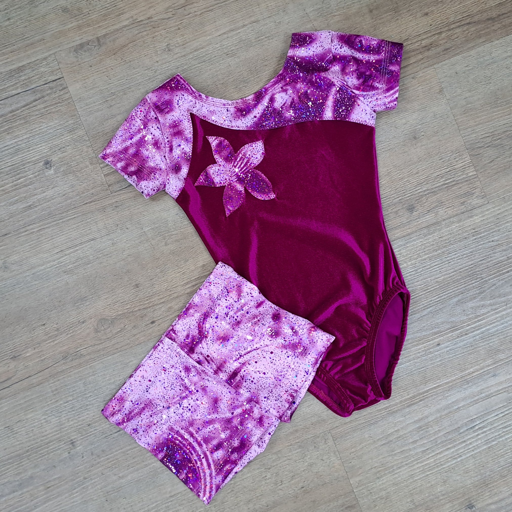 Turndress Carina und Short