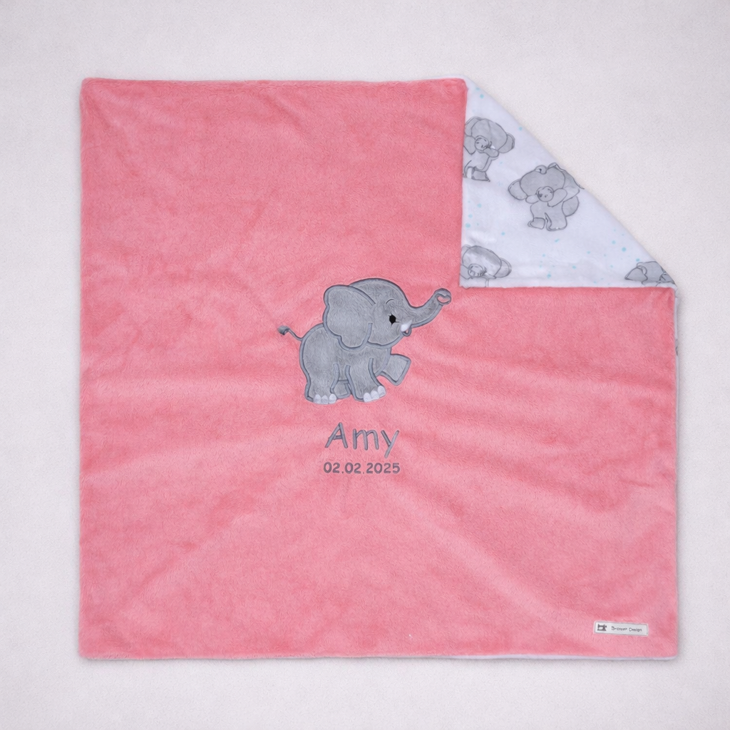 kuschelige Babydecke mit Elefantenmotiv in Korall aus Minky-Polyester in Grösse 73 x 73 cm Swiss Made