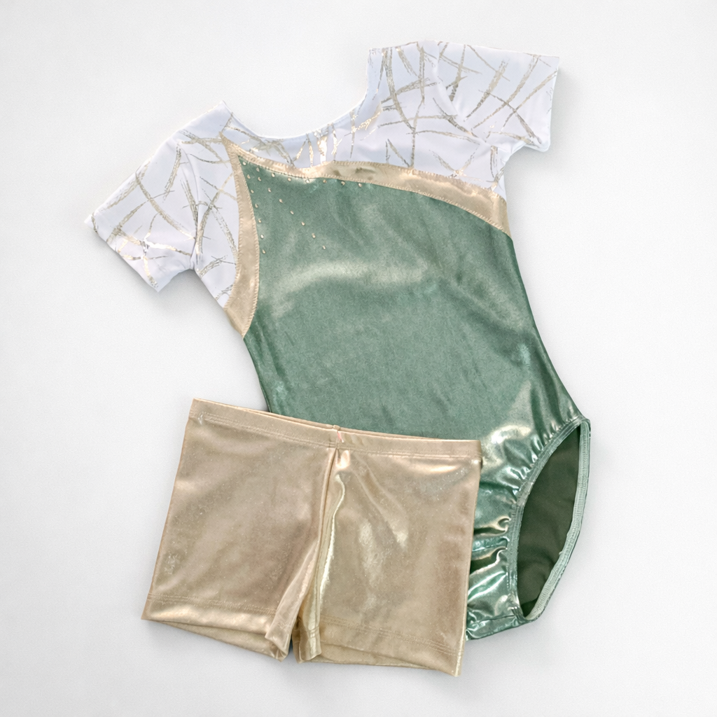 Turndress "Elena" & Short, grün/gold – Swiss Made | Bronner Design