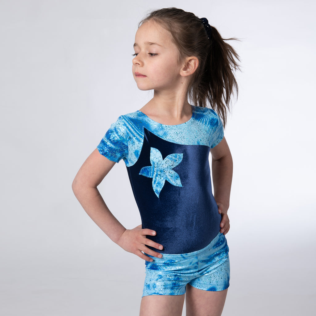 Turndress "Carina" & Short, blau – Swiss Made | Bronner Design