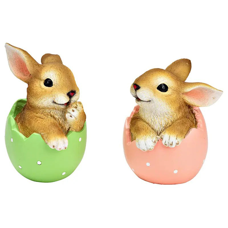 Hase im Ei – Osterfigur Polyresin Braun-Rosa-Grün