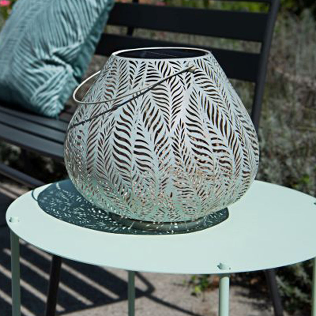 Solar Antic Lantern Lara