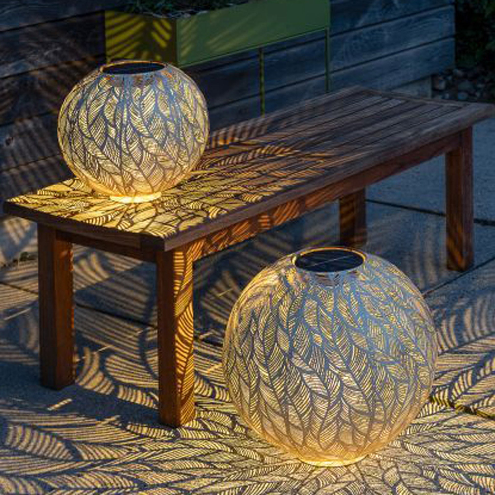 Solar Antic Ball Julia