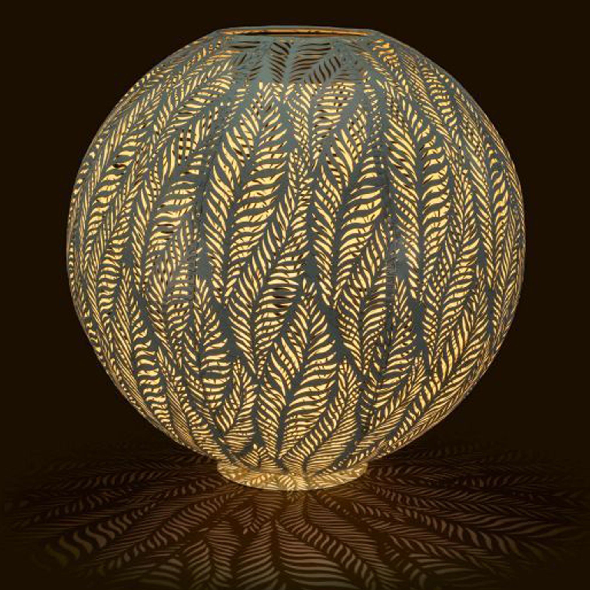 Solar Antic Ball Lara