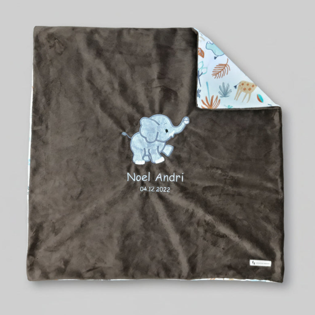 kuschelige Babydecke mit Elefantenmotiv in braun aus Minky-Polyester in Grösse 73 x 73 cm Swiss Made