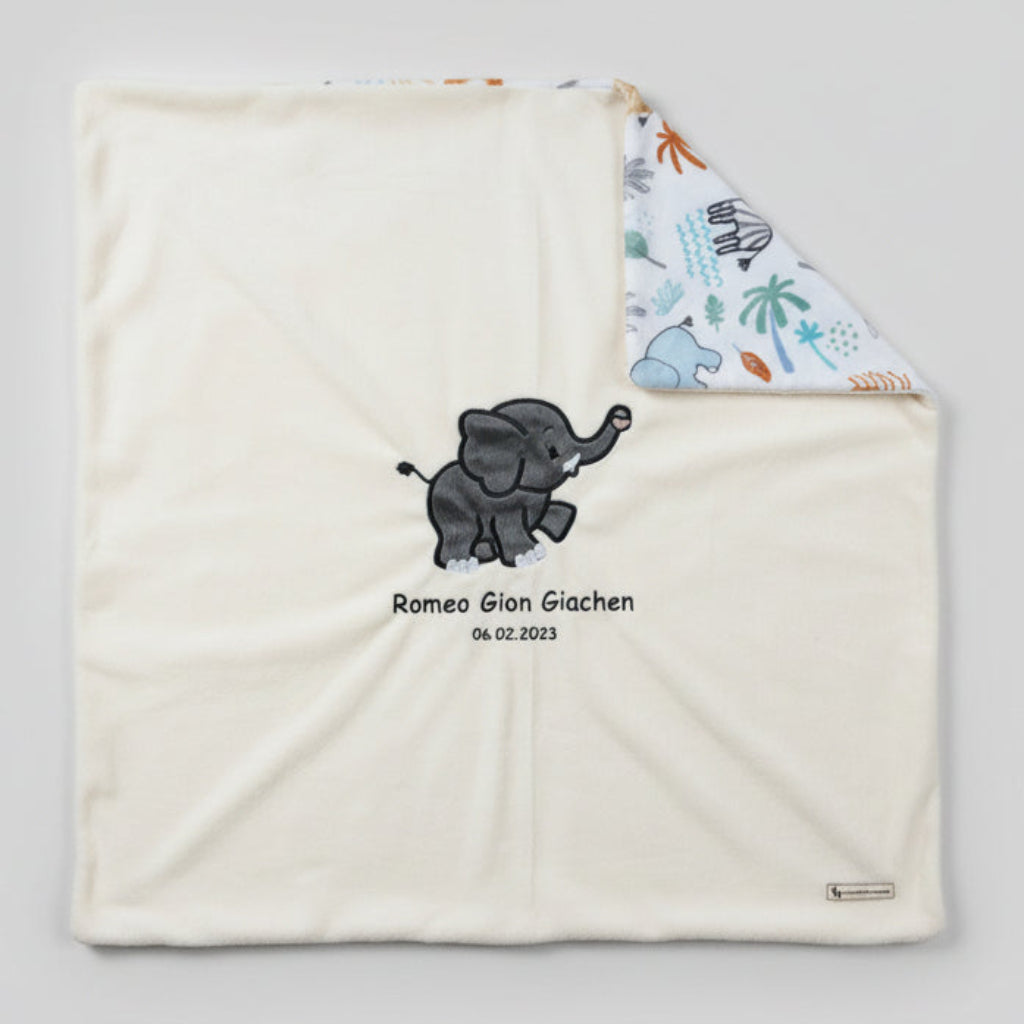kuschelige Babydecke mit Elefantenmotiv in crème aus Minky-Polyester in Grösse 73 x 73 cm Swiss Made