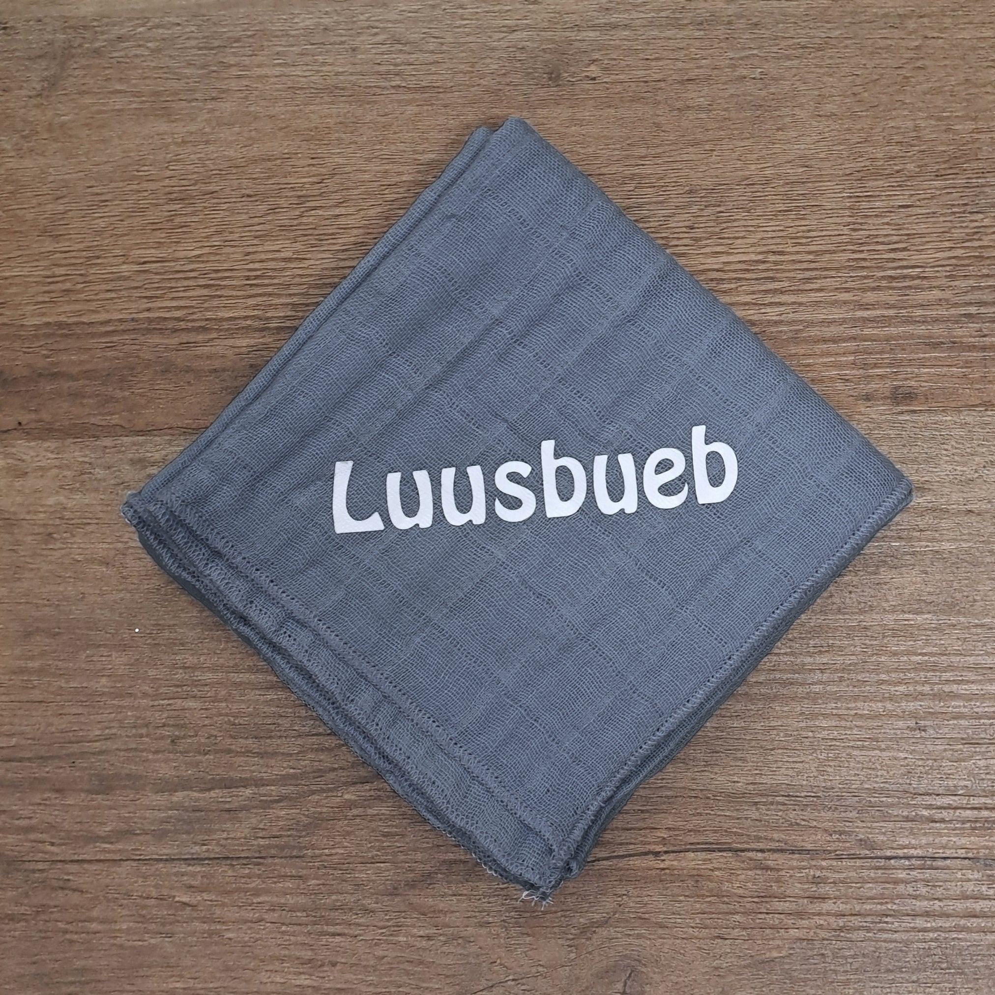 Nuscheli Luusbueb, diverse Farben