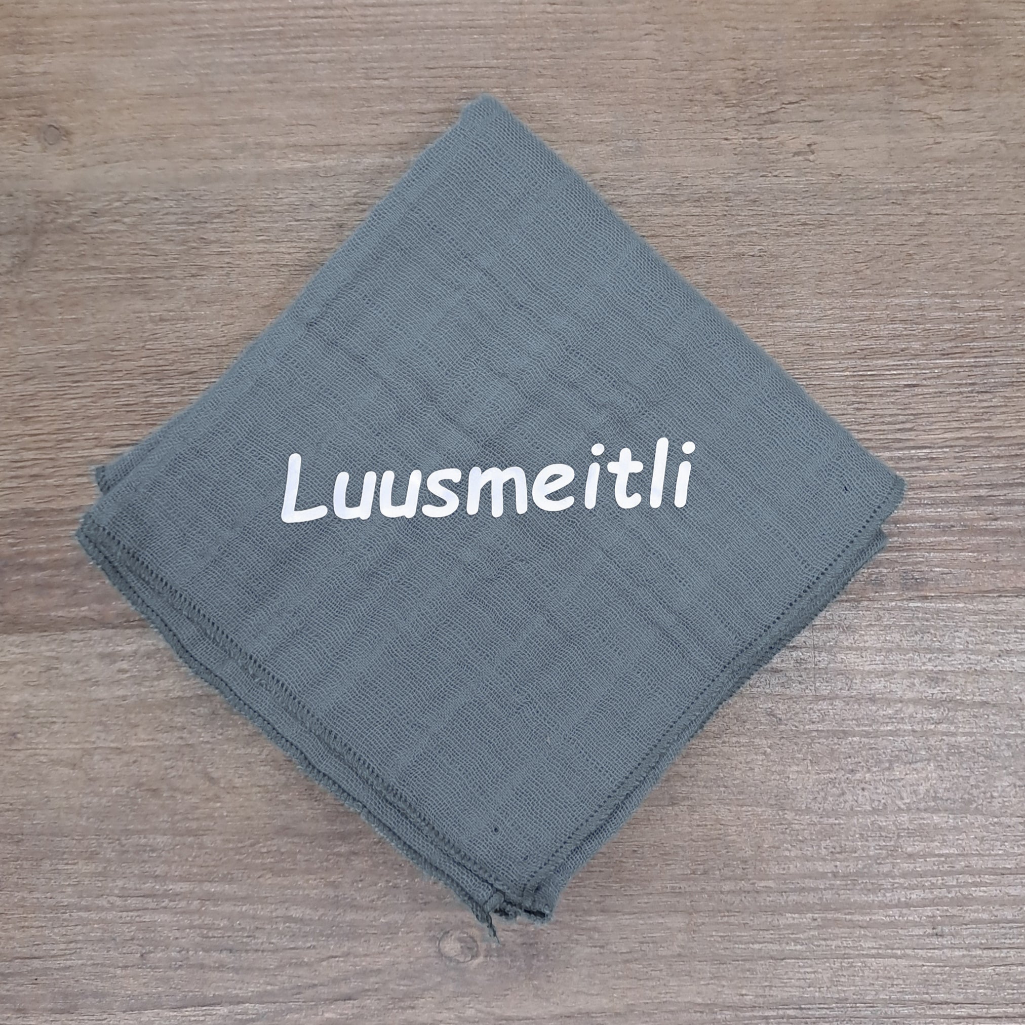 Nuscheli Luusmeitli, diverse Farben