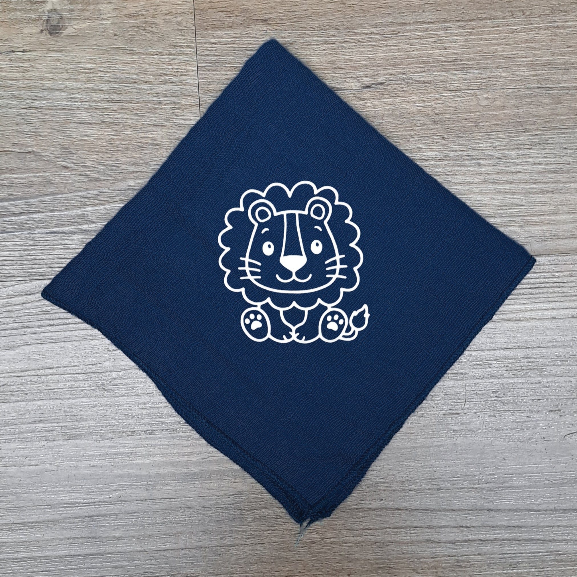 Nuscheli Löwe, diverse Farben