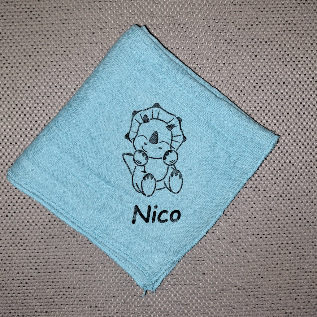 Nuscheli Dinosaurier Triceratops, diverse Farben